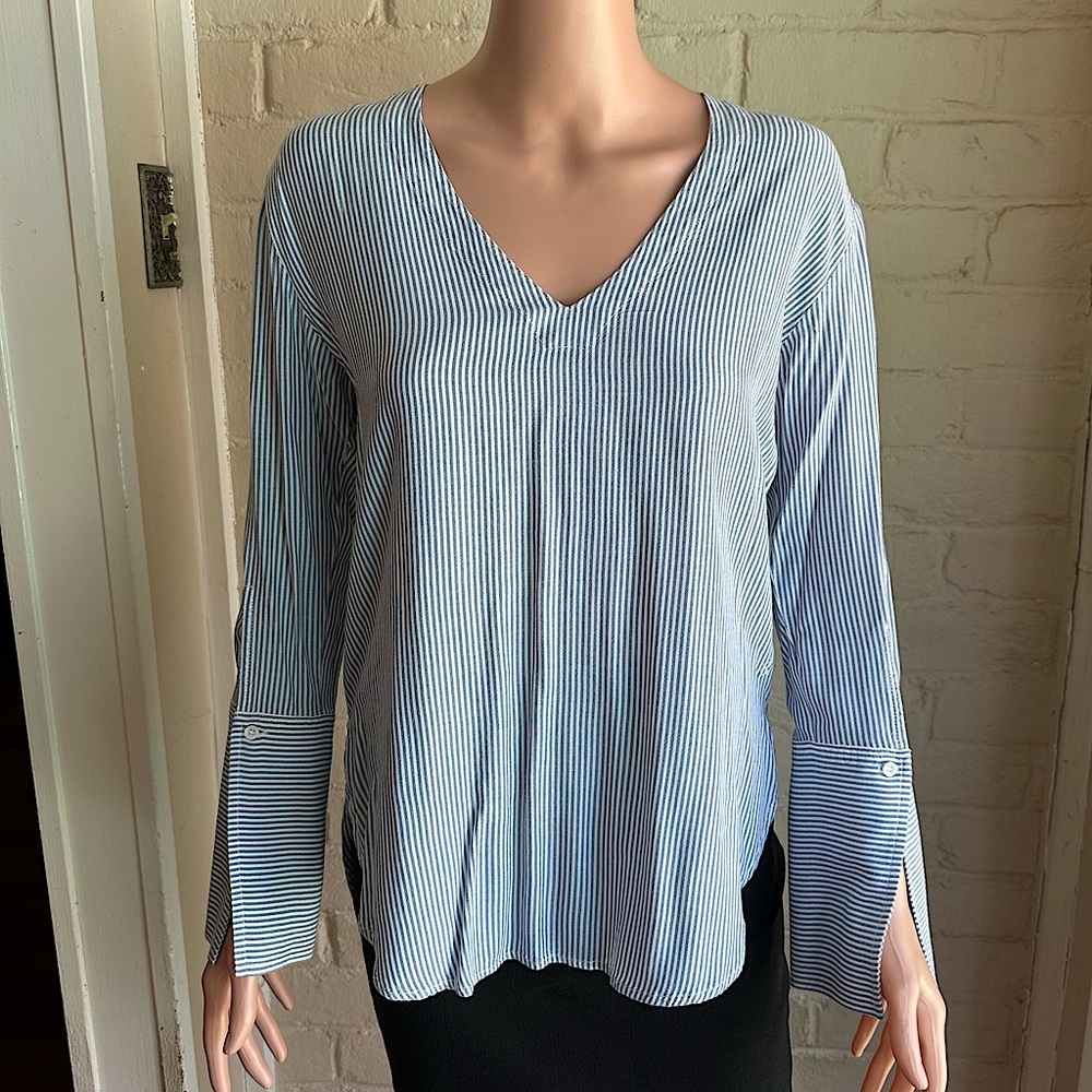 Treasure & Bond light blue & white striped statement sleeve blouse top